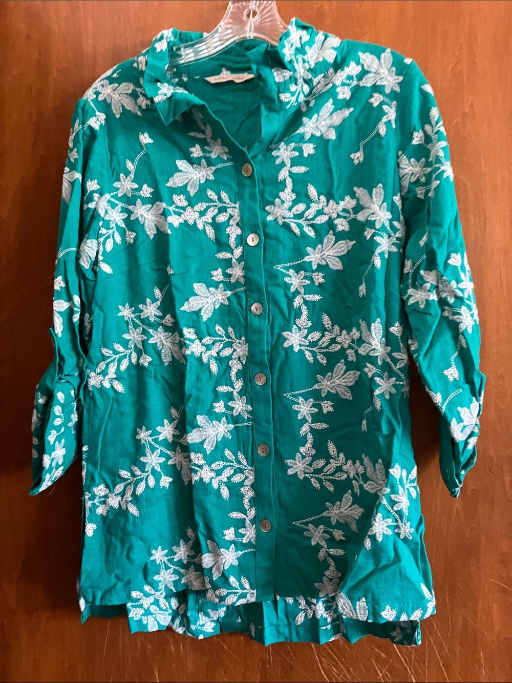 Soft Surroundings Size S Teal Embroidered Top Rayon Linen Blend